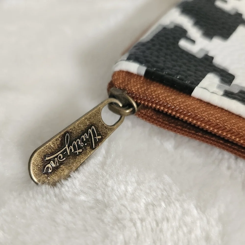 Thirty One Classic White Black Gray Houndstooth Pebble Pouch Bag Clutch NWT